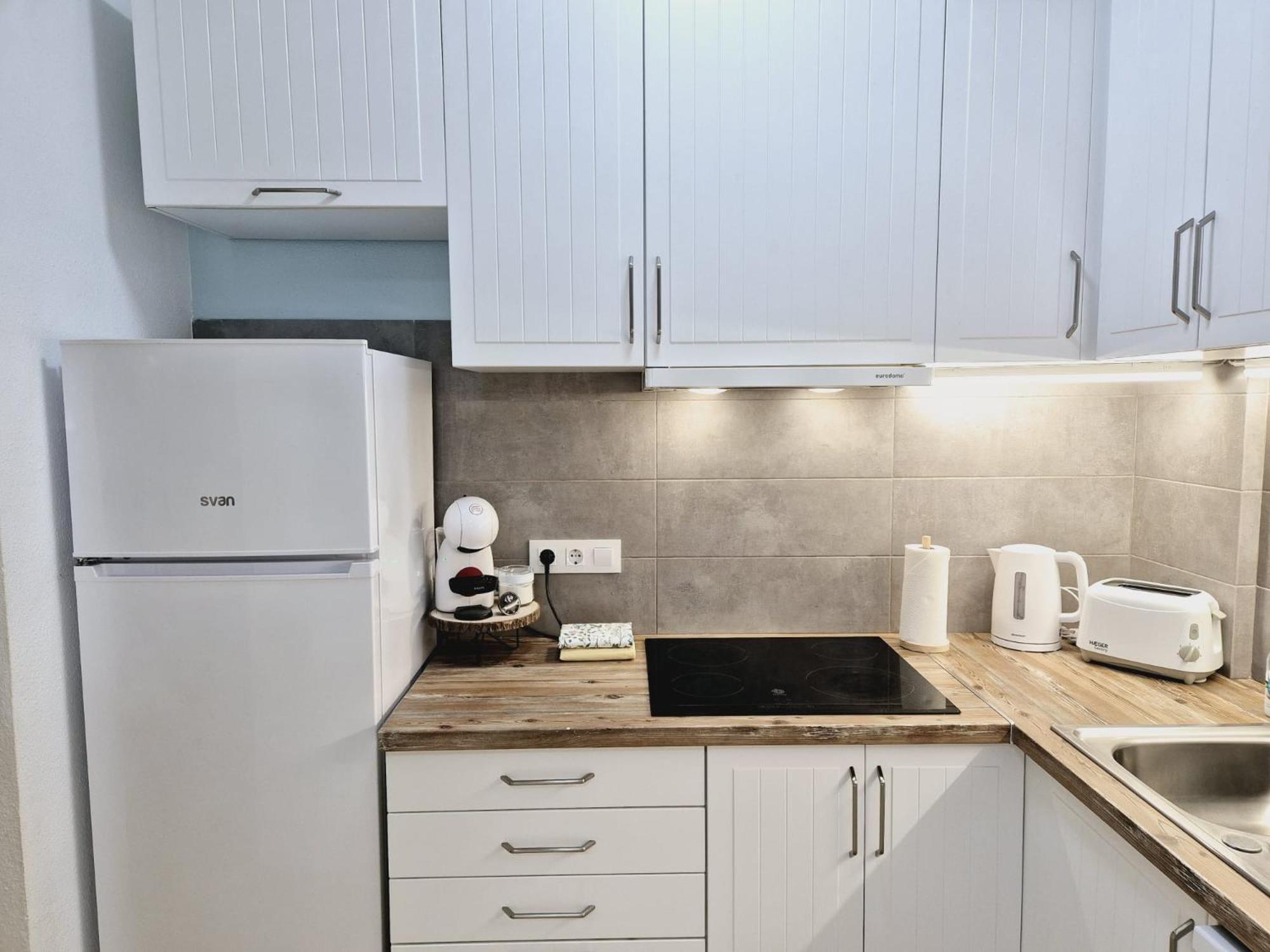 La Casa De Veronica - Serene Apartment With Shared Pool, Steps From The Beach Torrevieja Exterior foto